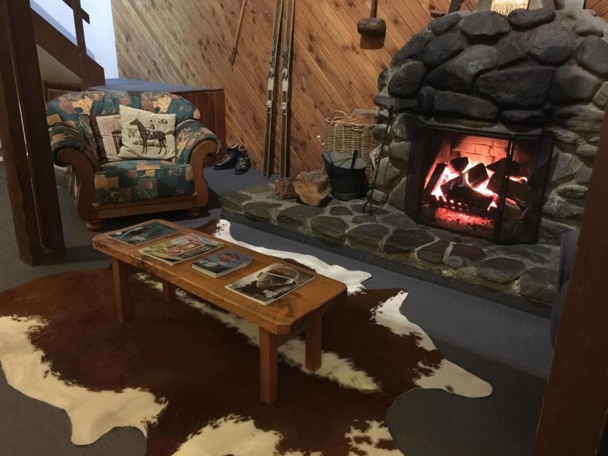 נשיונל פארק Adventure Lodge And Motels And Tongariro Crossing Track Transport מראה חיצוני תמונה