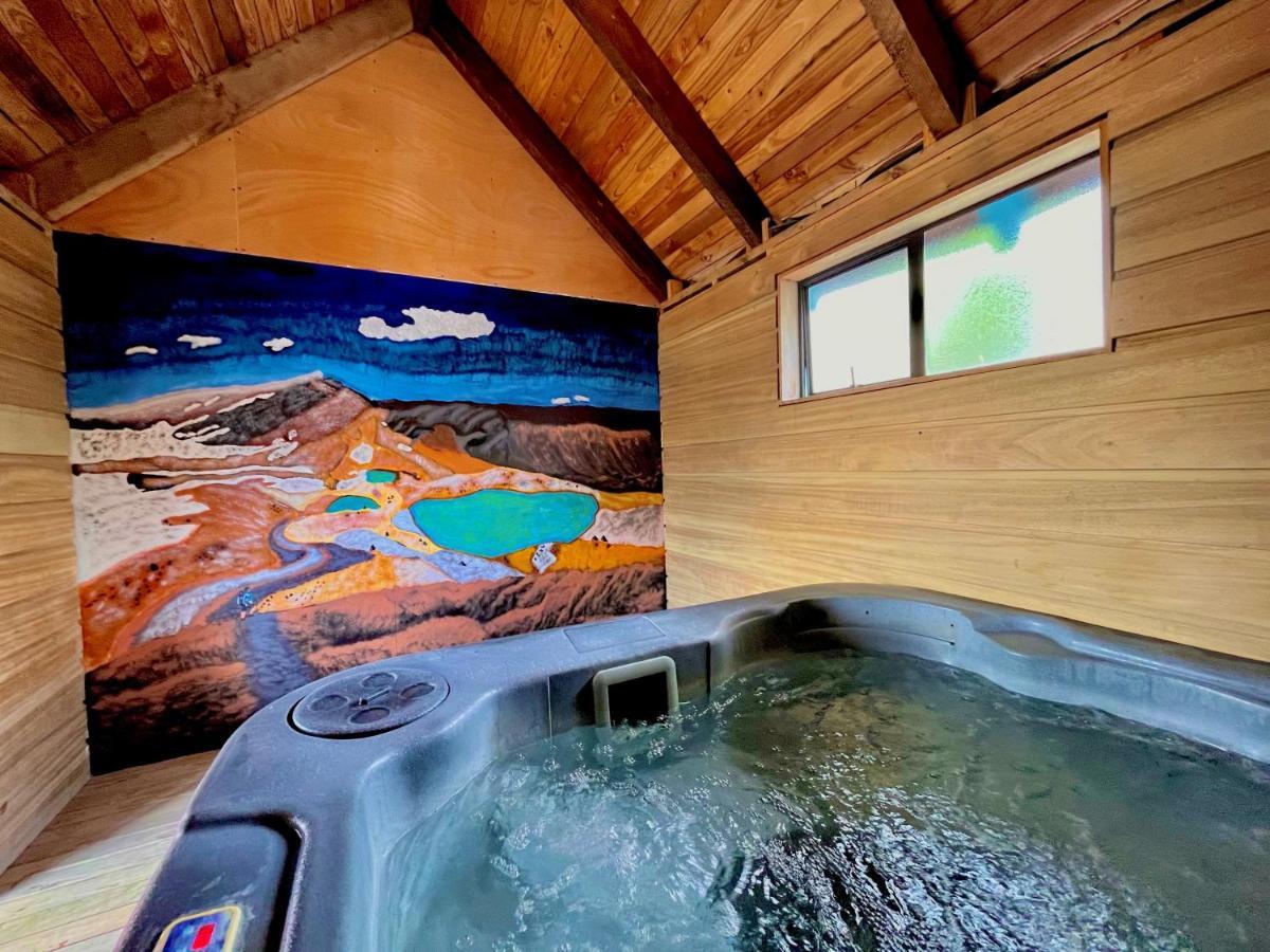 נשיונל פארק Adventure Lodge And Motels And Tongariro Crossing Track Transport מראה חיצוני תמונה