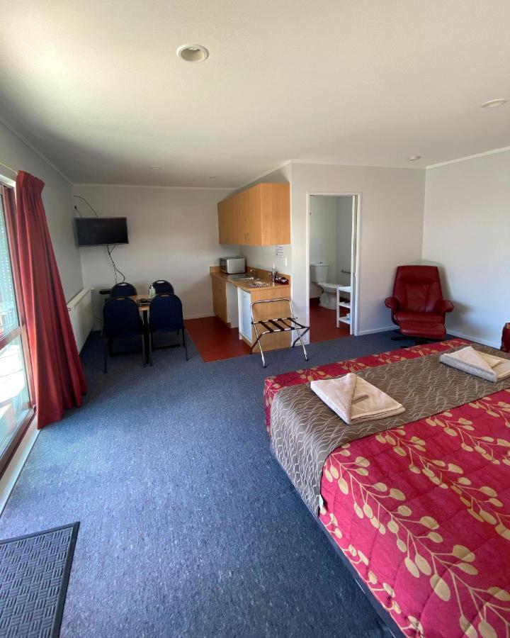 נשיונל פארק Adventure Lodge And Motels And Tongariro Crossing Track Transport מראה חיצוני תמונה