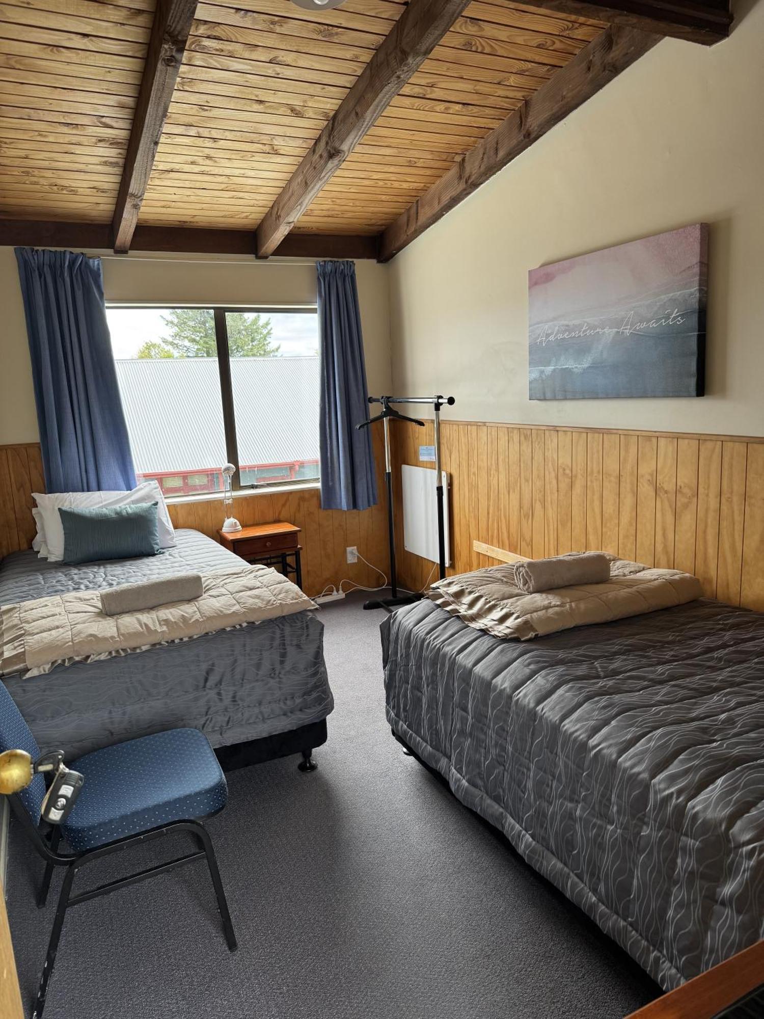 נשיונל פארק Adventure Lodge And Motels And Tongariro Crossing Track Transport מראה חיצוני תמונה